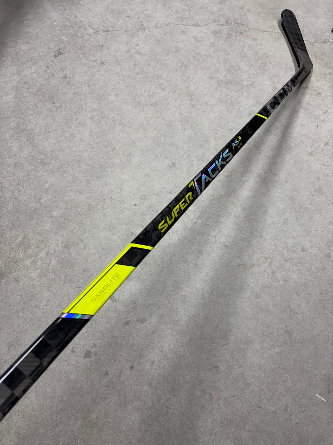 Left Hand 100 Flex P90TM CCM SuperTacks AS3 Pro Stock (New)