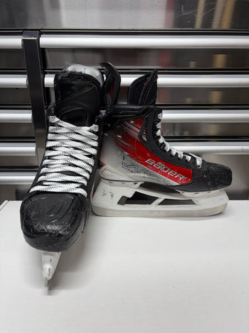 Bauer Hyperlite2 Skate Size 8 FIT 2 (Used) BOSTON UNIVERSITY Pro Stock