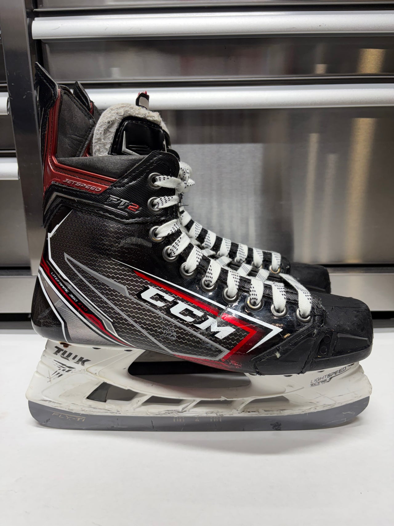 CCM Jetspeed FT2 Pro Hockey Skate Size 8 Regular Width (Used) NHL Pro Stock