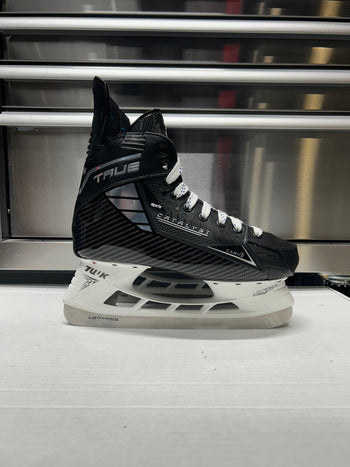 True Catalyst 9X4 Skate Size 7 Regular Width NHL Pro Stock (New)