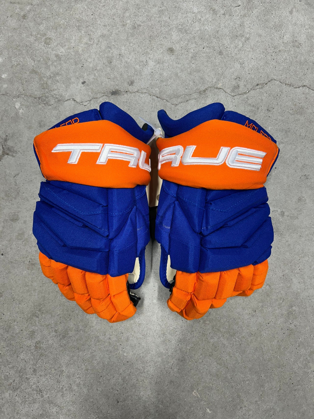 14” True Catalyst 9X Pro Stock Hockey Gloves Edmonton Oilers (New)