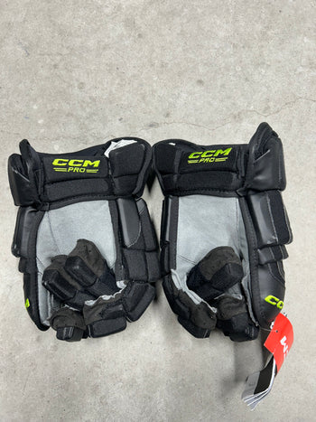 15” CCM HGCLXP Dallas Stars Pro Hockey Gloves (New)
