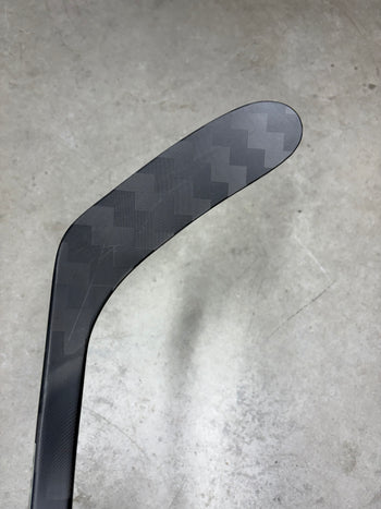 Right Hand JR 40 Flex P28+1/4 CCM FT8 Pro (New)