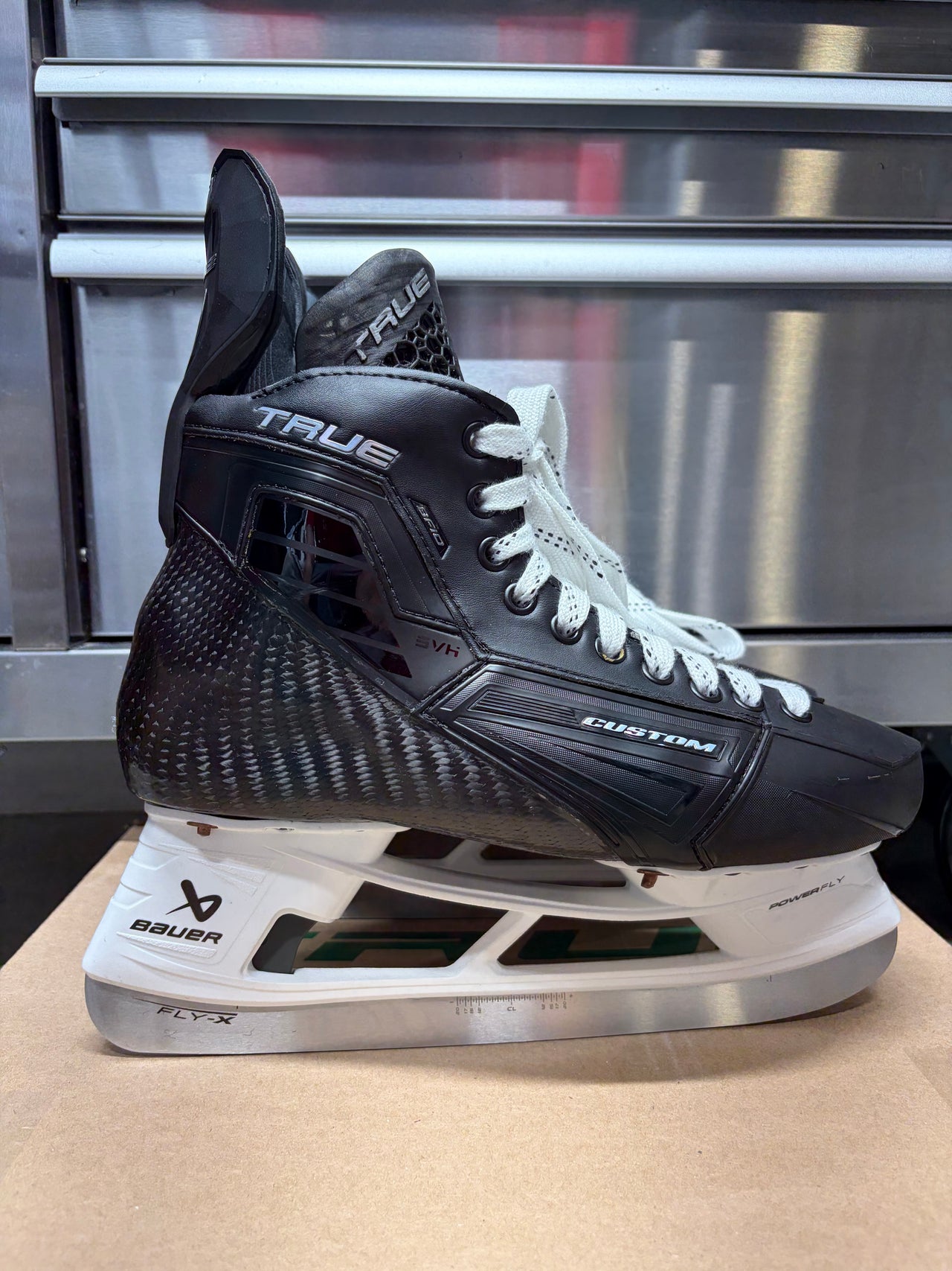 True SVH Custom Pro Skate Size 9 NHL Pro Stock (New)