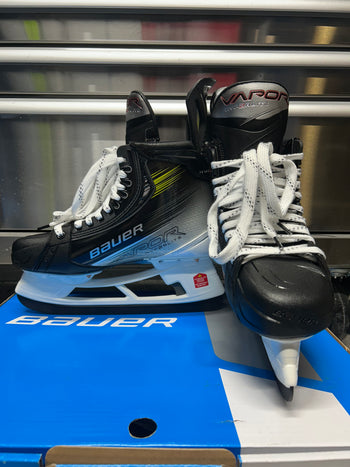 Bauer Hyperlite 2 Skate Size 9.5 Fit 3 NCAA Pro Stock (New)
