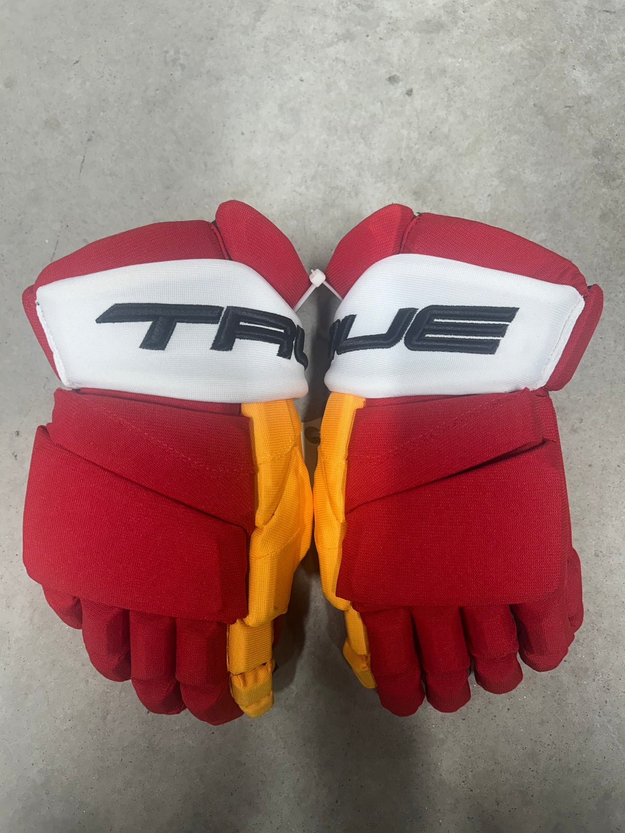 15” True Catalyst 9X Pro Stock Hockey Gloves Calgary Flames ￼ (New)