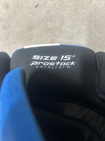15” True Catalyst 9X Pro Stock Hockey Gloves Tampa Bay Lightning (New)
