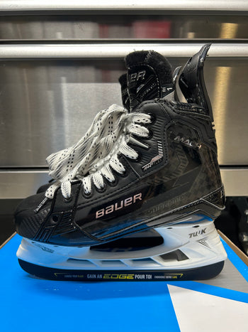 Bauer Supreme Mach Skate Size 4 Fit 1 NCAA Pro Stock (New)