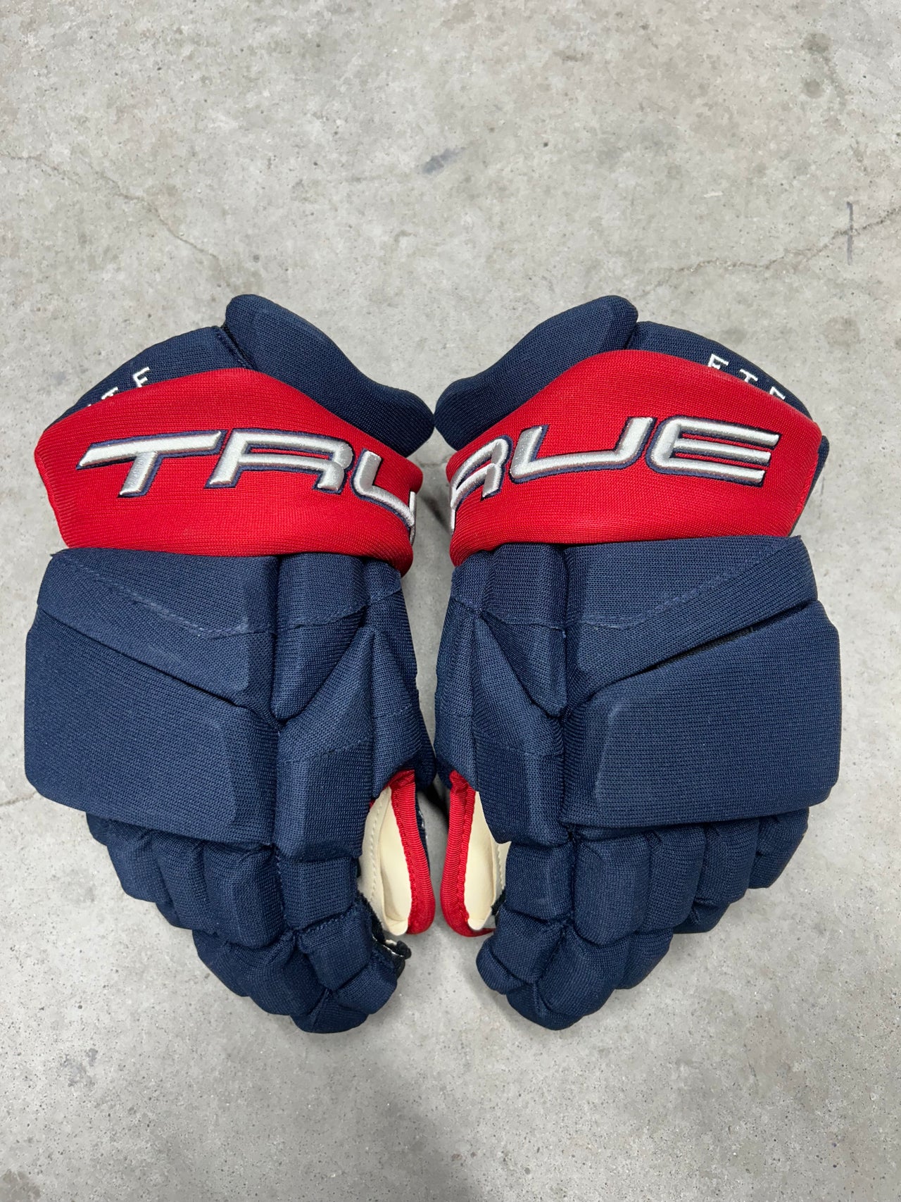 14” True Catalyst 9X Pro Stock Hockey Gloves Columbus Blue Jackets ( New)
