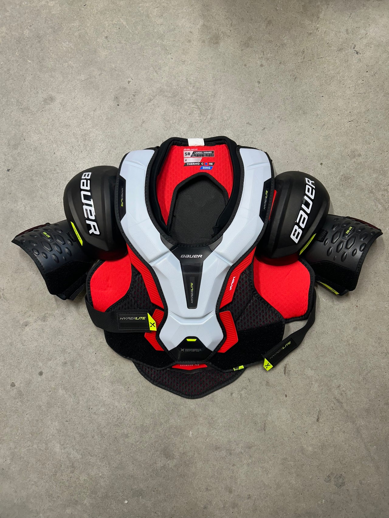 Senior Large Bauer Vapor Hyperlite NHL Pro Stock Shoulder Pads (New) New York Rangers