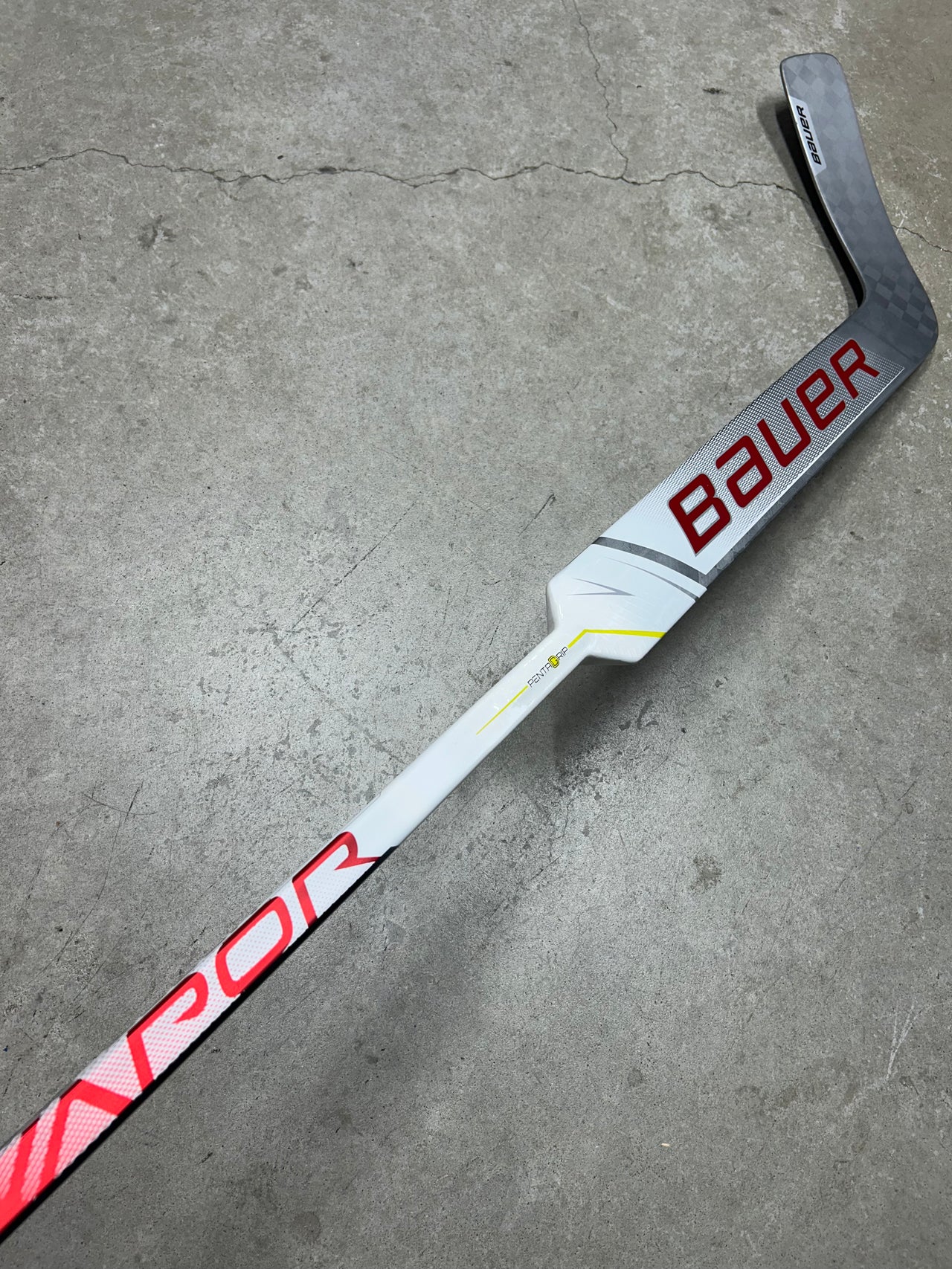 Left Hand 26” Bauer Hyperlite Goalie Stick (NEW)