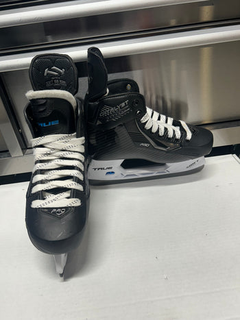True Catalyst Pro Skate Size 6 NHL Pro Stock (New)