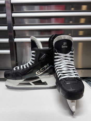 CCM FT6 Pro Size 9.5 Regular Width Dallas Stars (Like New) ADAM ERNE Pro Stock