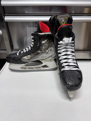 Bauer Hyperlite Skate Size 8 FIT 1 NHL (Used) Pro Stock