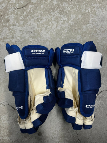 13” CCM HG97 Toronto Maple Leafs Hockey Gloves (New)
