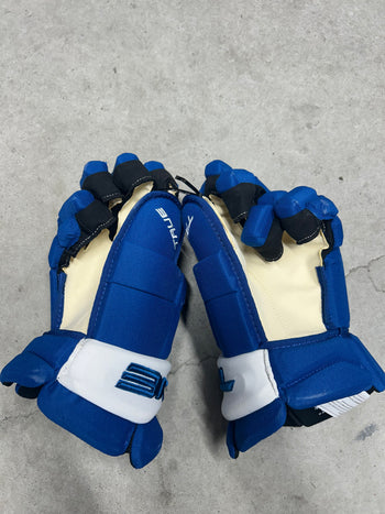 15” True Catalyst 9X Pro Stock Hockey Gloves Tampa Bay Lightning (New) Calvin de Haan
