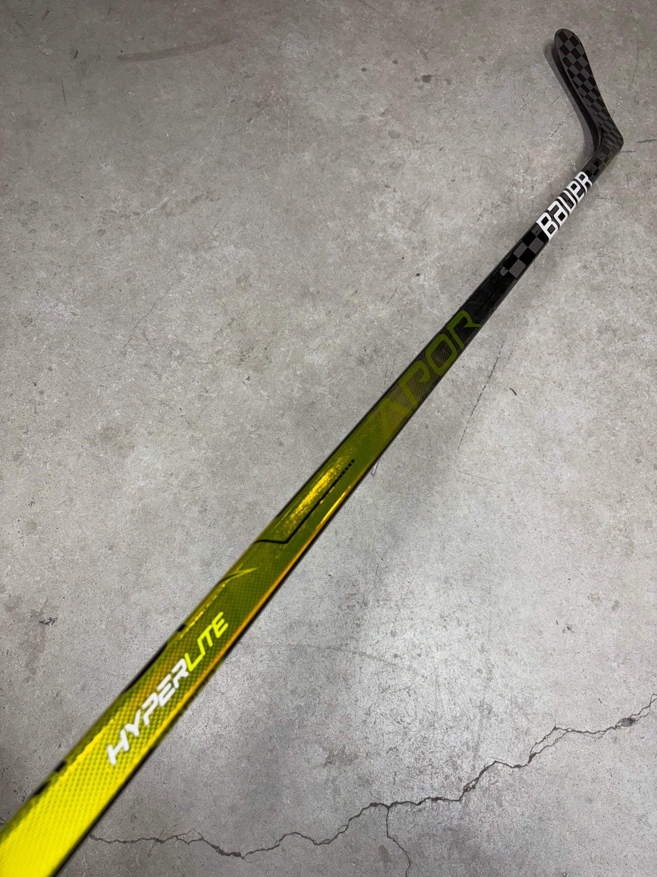 Left Hand 82 Flex P92 Bauer Hyperlite (New) Pro Stock