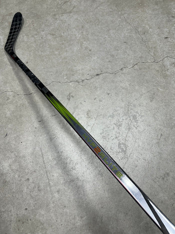 Right Hand 77 Flex P28 Bauer Hyperlite 2 New
