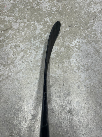 Left Hand 77 Flex P28  Bauer Flylite NHL Pro Stock (Like New)