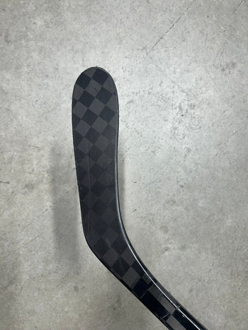 Right Hand 87 Flex P28 Bauer Tracer (Like New)