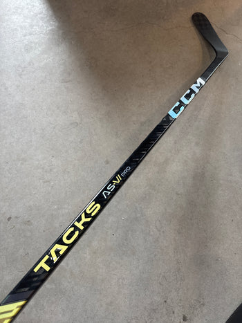 Left Hand 100 Flex P29 CCM Tacks AS-VI Pro New