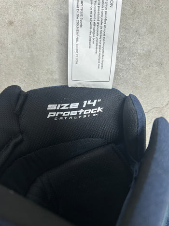 14” True Catalyst 9X Pro Stock Hockey Gloves Seattle Kraken ￼ (New)