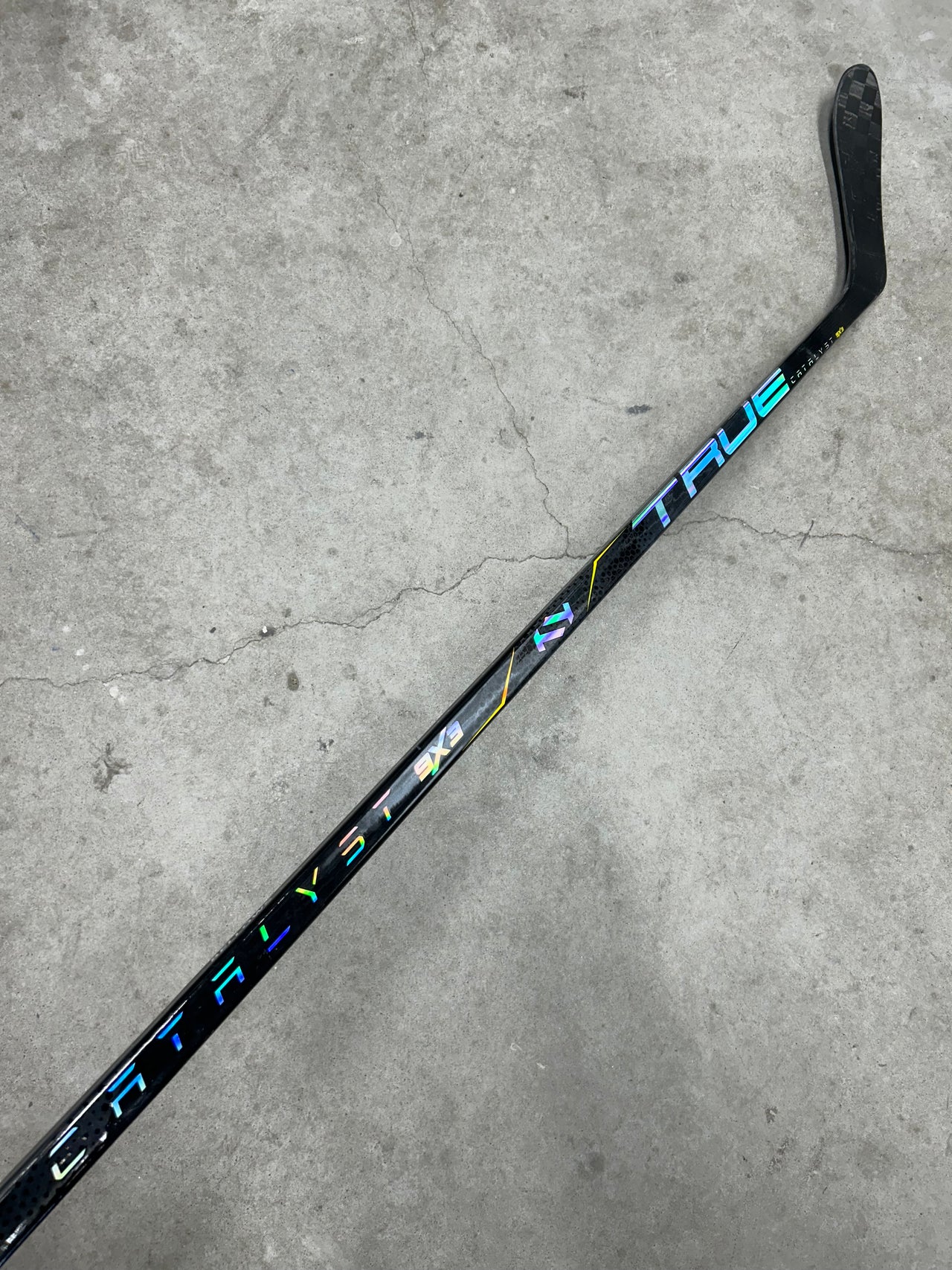 Left Hand 75 Flex Custom P28 TRUE Catalyst 9X3 New
