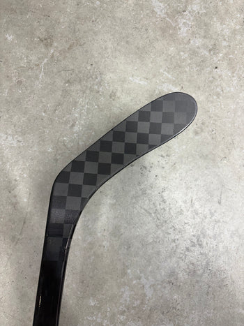 Right  Hand 77 Flex P28 Bauer Proto2 (New) OHL Pro Stock