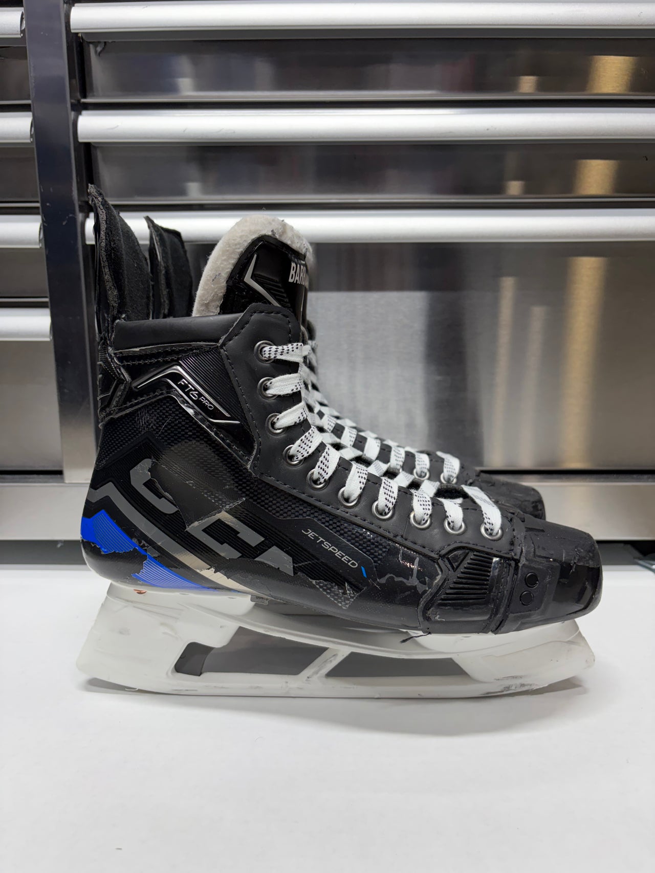 CCM FT6 Pro Skate Size 9 Regular Width (Used) MATTHEW BARBOLINI Pro Stock