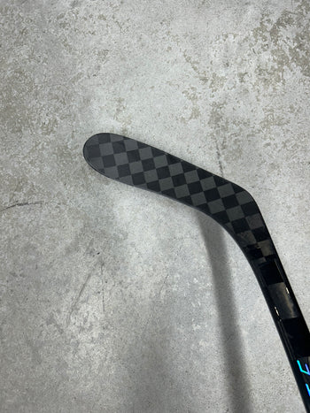 Left Hand 82 Flex P28 Bauer Flylite (New) Pro Stock