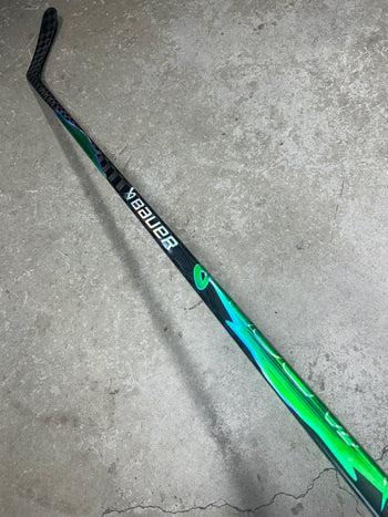 Right Hand 77 Flex P92 Bauer Flylite Pro Stock (New)