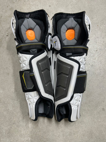 16” Senior CCM Tacks AS-V Pro Shin Guards (New) Pro Stock