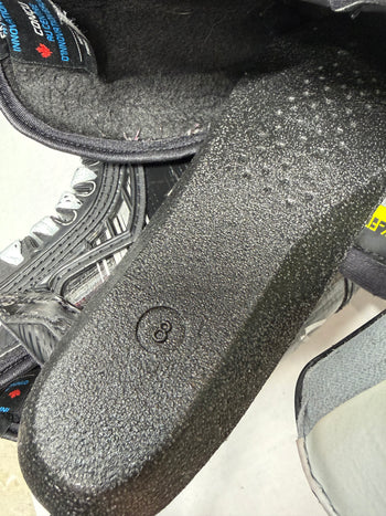 Bauer Hyperlite2 Skate Size 8 FIT 1 (Used) OHL Pro Stock