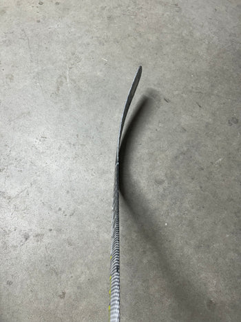 Left Hand 27” Bauer Hyperlite Goalie Stick (used)