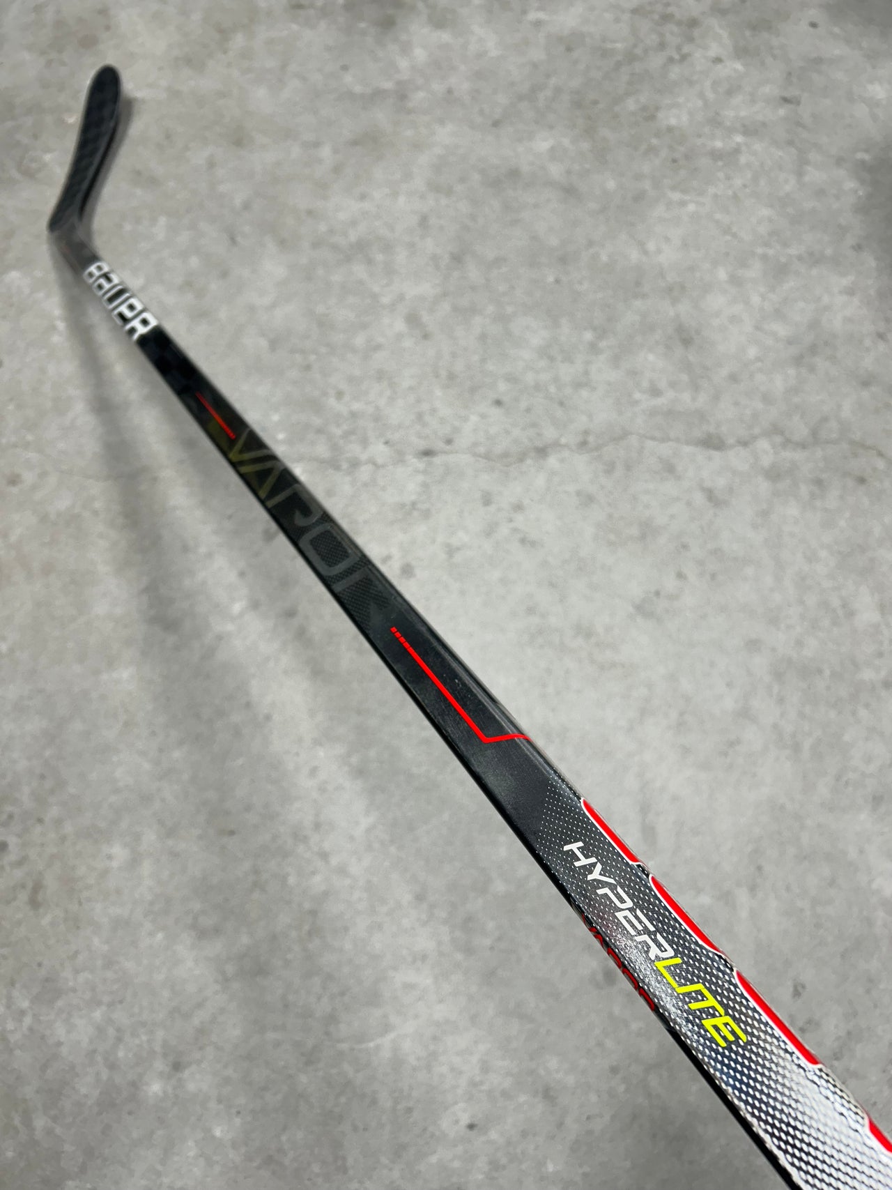 Right Hand 95 Flex P28 Bauer Hyperlite (New) Pro Stock