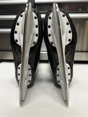 Bauer Shadow Skate Size 8.5 FIT 2 (Used) Toronto Maple Leafs Pro Stock