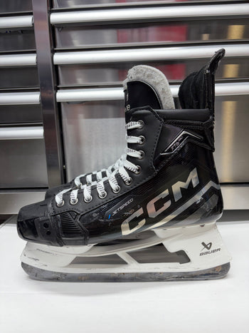 CCM FT6 Pro Size 9.5 Regular Width Dallas Stars (Like New) ADAM ERNE Pro Stock