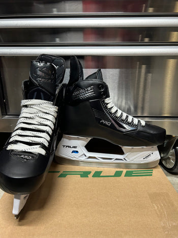 True Catalyst Pro Skate Size 9 OHL Pro Stock (New)
