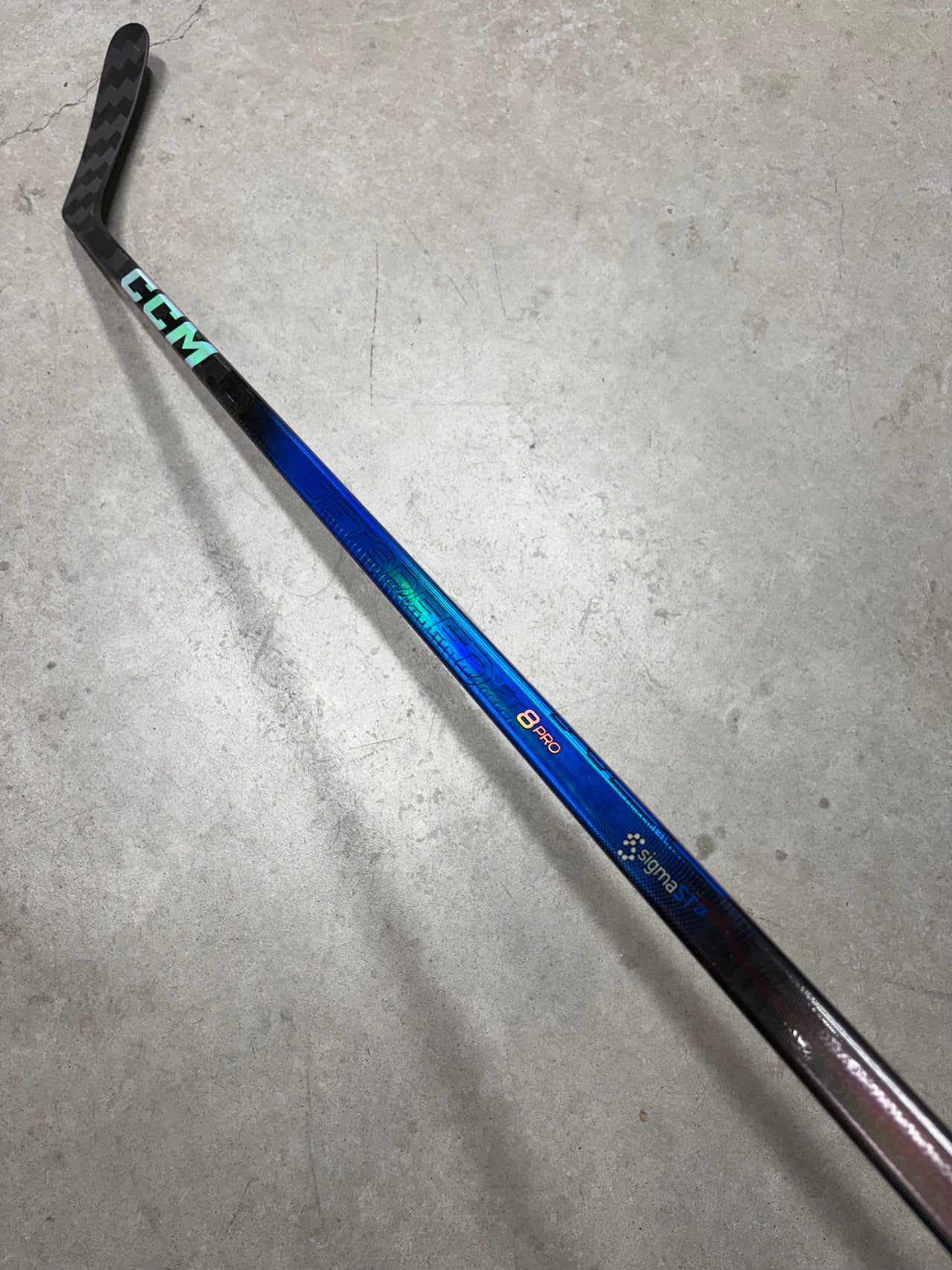Right Hand JR 40 Flex P29+1/4 CCM FT8 Pro (New)