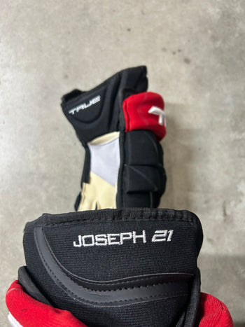 13.5” True Catalyst 9X Pro Stock Hockey Gloves Ottawa Senators (New)