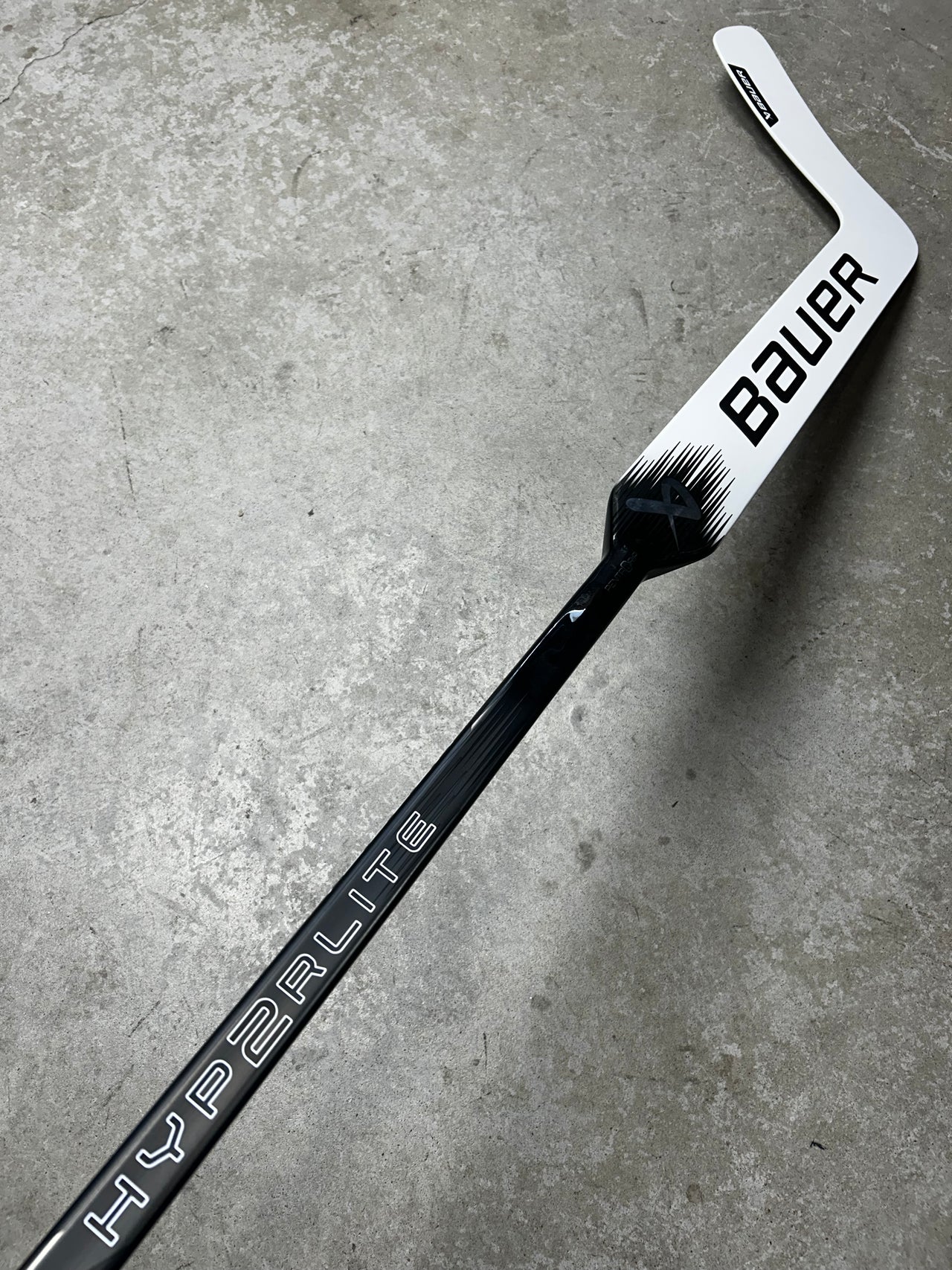 Left Hand 25” Bauer Hyperlite2 Goalie Stick (New)