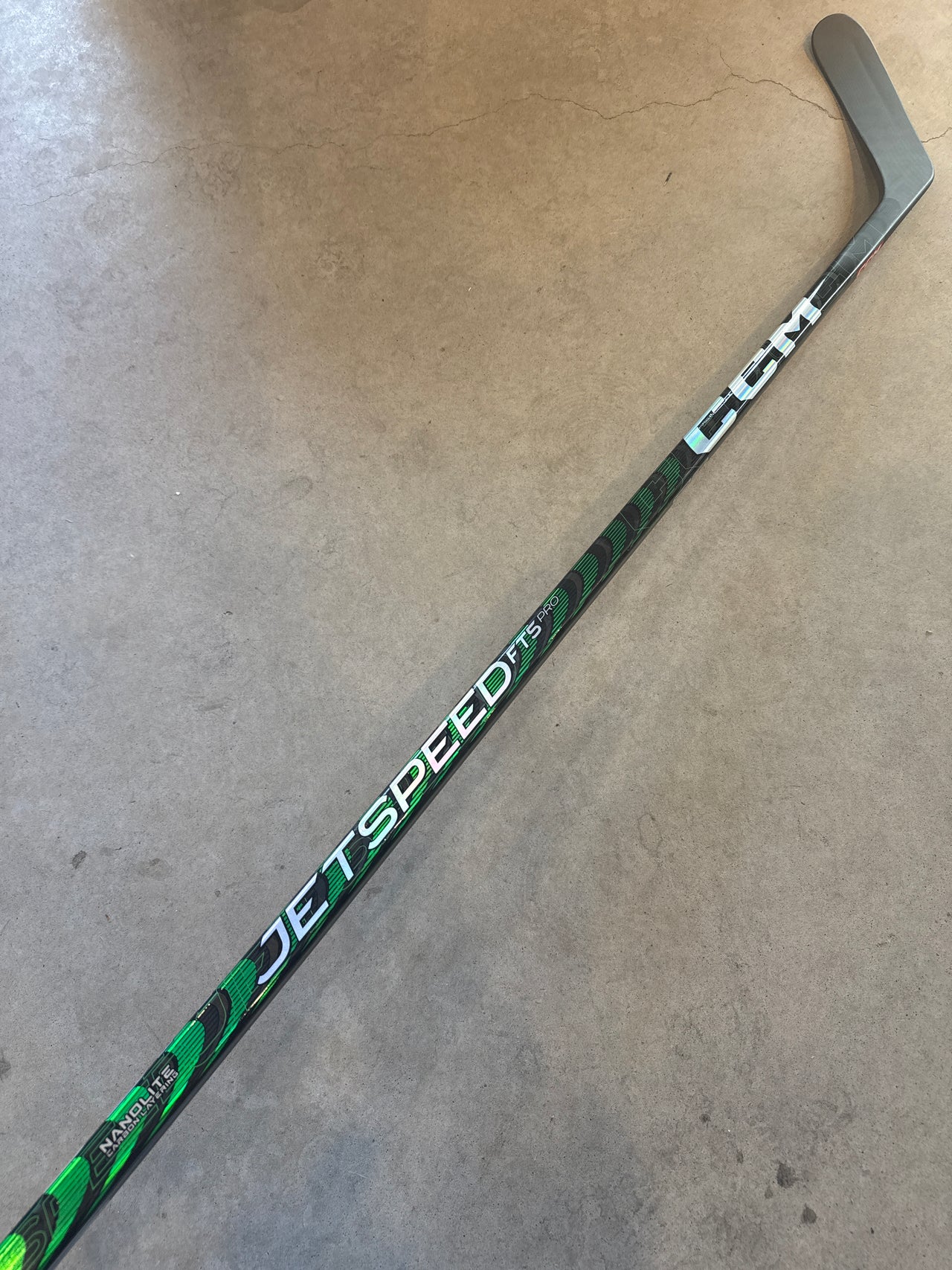 CCM JETSPEED FT5 PRO - 85 FLEX - P28M - LEFT HAND - NEW
