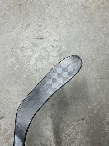 Right Hand Intermediate 60 Flex P28 True Hzrdus 9x4 (New) PWHL Pro Stock