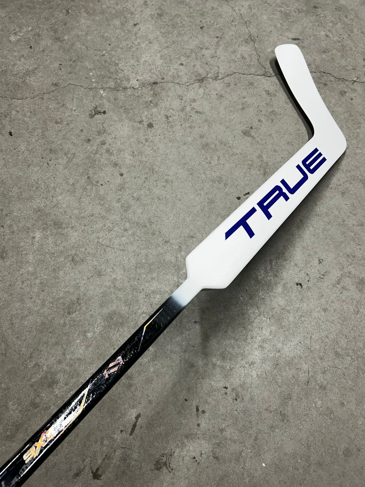 Left Hand 26.5” True 9X3 Catalyst Pro Stock NHL Goalie Stick - Johnathan Quick - NEW YORK RANGERS