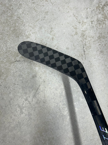 Left Hand 77 Flex P28M Bauer Flylite (New) Pro Stock