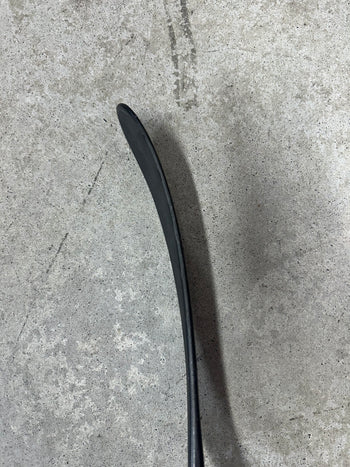 Right Hand 87 Flex P28M Bauer Tracer (Used)