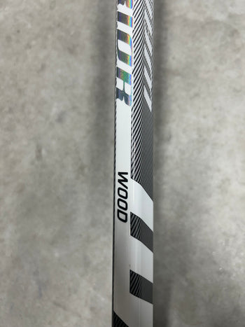 Left Hand 85 Flex P28 NHL Warrior Novium Pro New