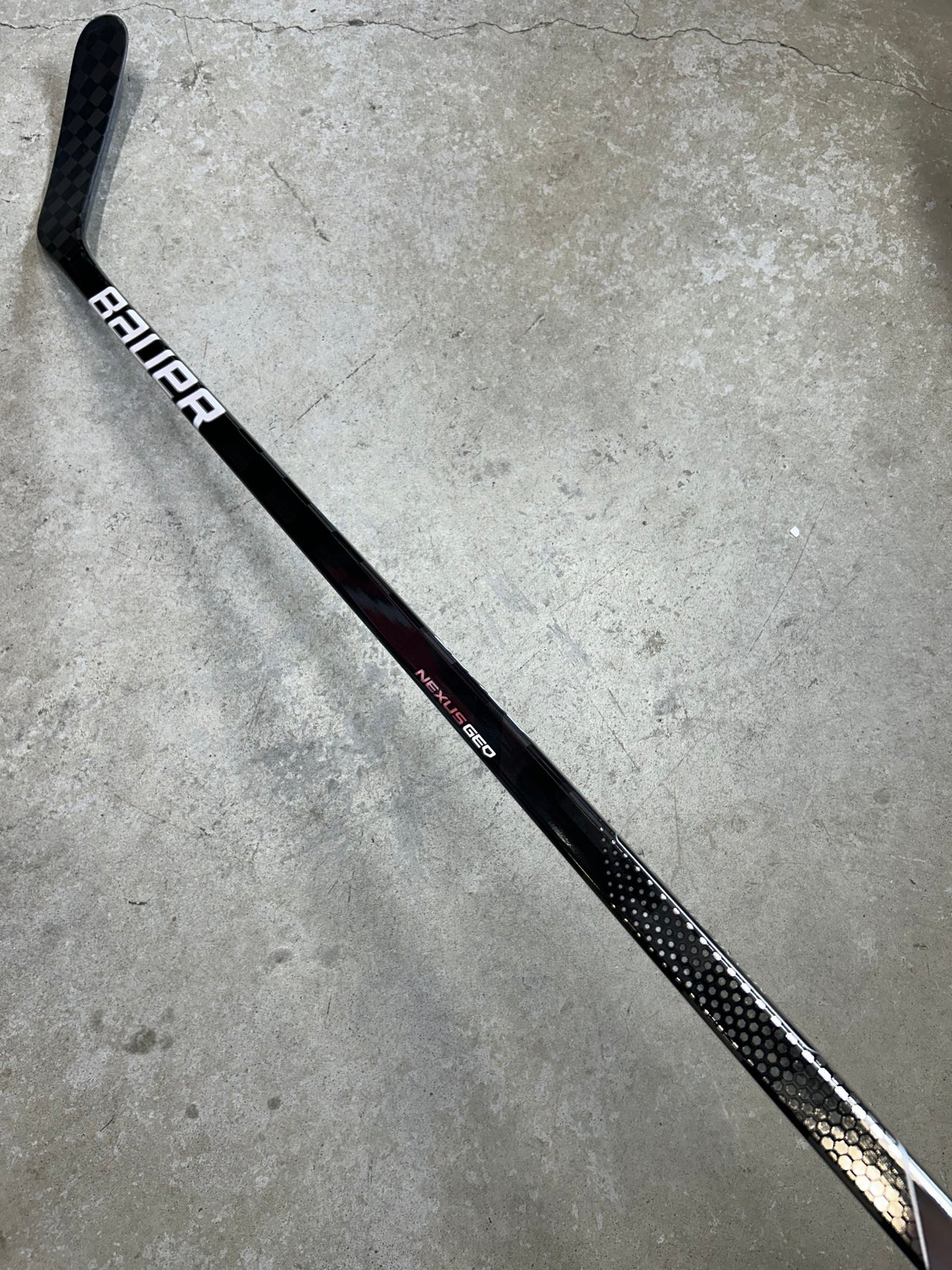 Right Hand 82 Flex P92M Bauer Nexus Geo (New)