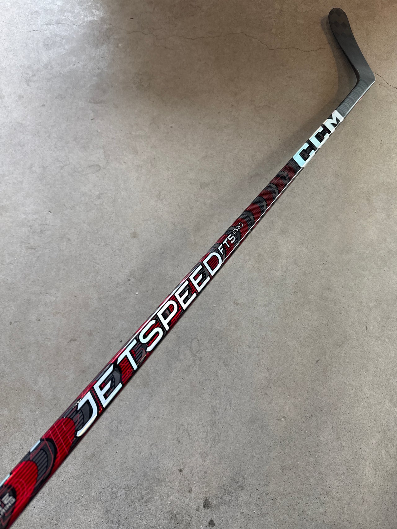 CCM JETSPEED FT5 PRO - 85 FLEX - P28 - LEFT HAND - NEW