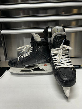 Bauer Hyperlite 2 Skate Size 8 Fit 2 NHL Pro Stock (Used)